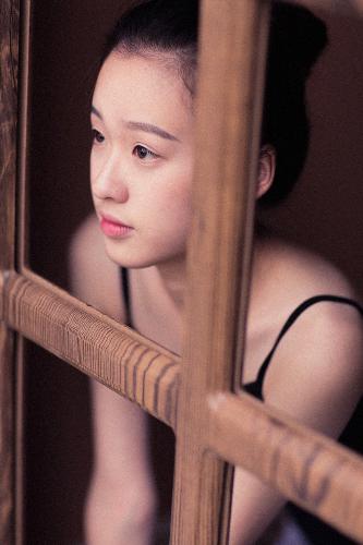 巜人妻公侵川上奈奈美