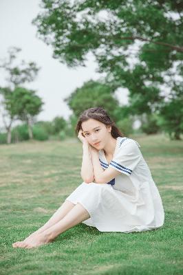 苏晴忘穿内裤坐公交车被揉到视频