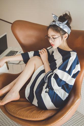 巜被部长玩弄的人妻