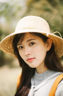 边摸边做边吃奶高清视频