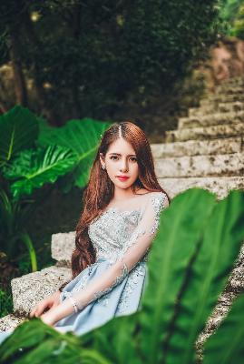 漂亮女保姆