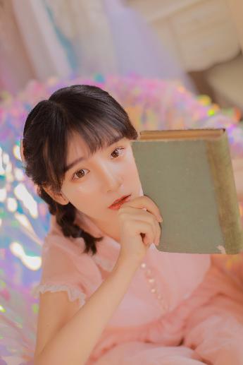 咬女生小头头视频