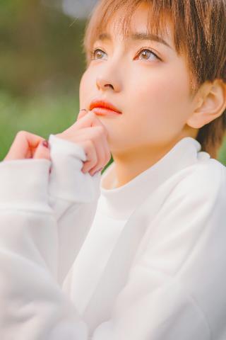 苏晴忘穿内裤坐公交车被揉到视频