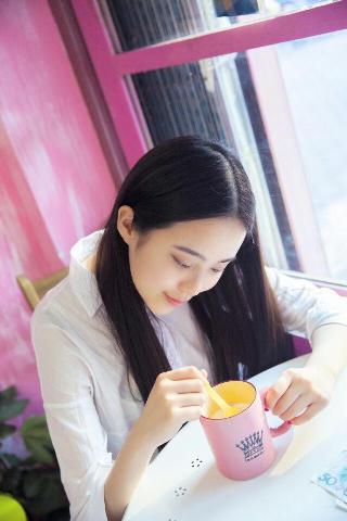 男生把困困塞进女生坤坤里 电视剧