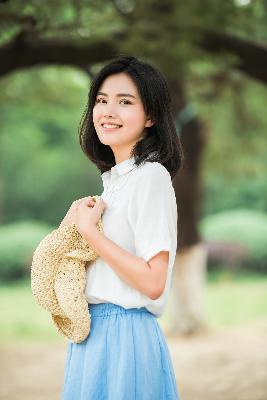 少女的第一的视频