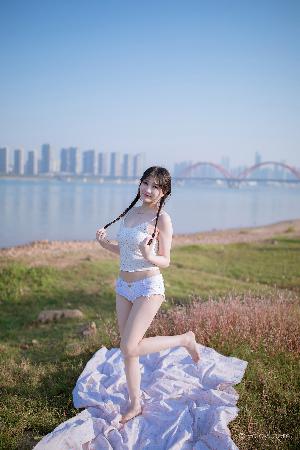 少妇真人直播aPP