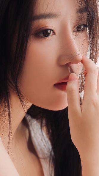 隔壁女邻居