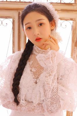 女人荫蒂被添全过程频
