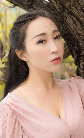 漂亮人妻被夫上司强了