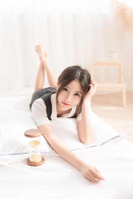 金瓶第1回双乳被吸
