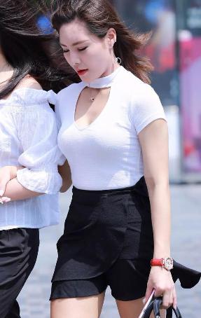 少妇被按摩师摸高潮了