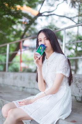 一个B三个男人换着干