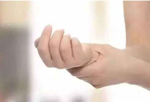 頸椎病問(wèn)(wèn)題經(jīng)(jīng)典問(wèn)(wèn)答（二）——為什么都是頸椎