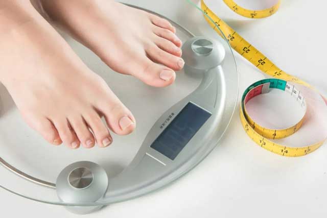 如何安全減重，以減少對健康的損害？