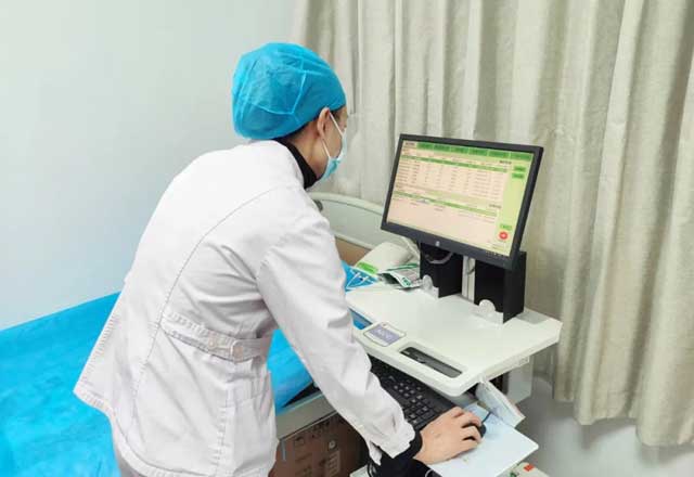 產(chǎn)后漏尿、老年尿失禁很可能是同一個(gè)原因，早期康復(fù)效果好！