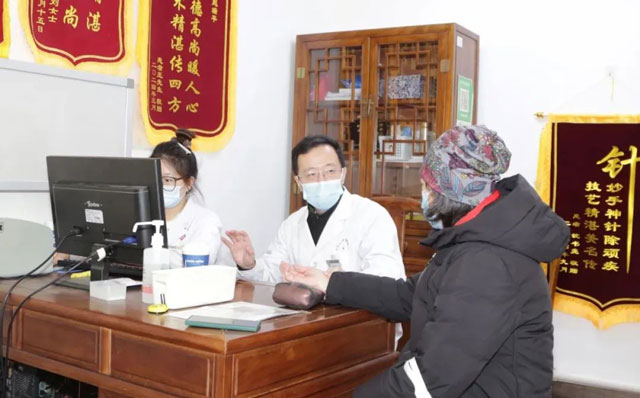 中國中醫(yī)(yī)科學(xué)(xué)院專家翟煦博士每周六上午在我院出診